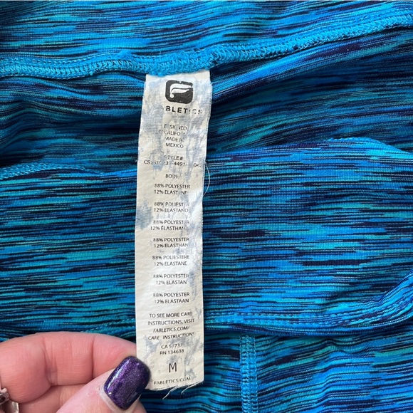 Fabletics Salar Blue Space Dye Mid Rise Crop Leggings - Picture 4 of 11